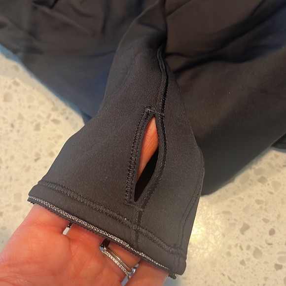 Lululemon Always Alert 1/2 Zip Jacket - Picture 7 of 8